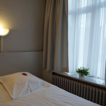 Terminus Hotel Тюрнхаут Екстериор снимка